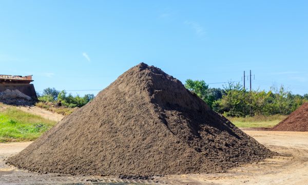 Black Dirt Delivery in Niagara Falls