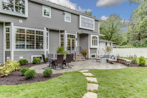 Concrete Patio Landscaping in Niagara Falls