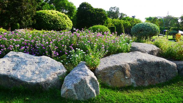 Boulder Landscaping in Niagara Falls