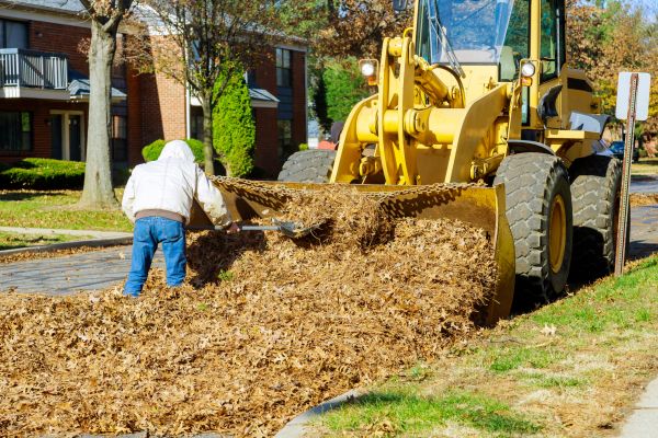 Mulch Hauling in Niagara Falls