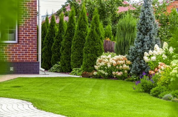Spring Landscaping in Niagara Falls