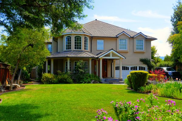 Large Yard Landscaping in Niagara Falls